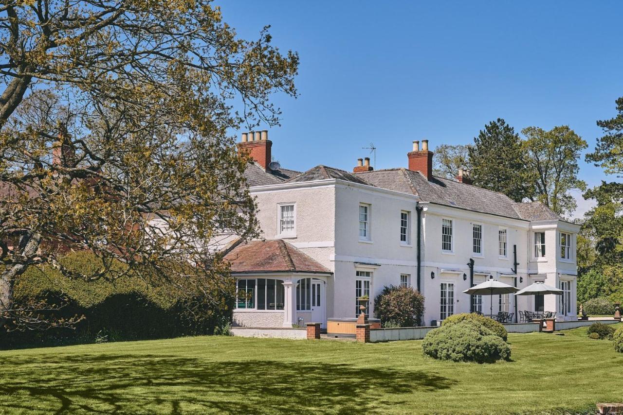 Equestrian Manor Villa Upton upon Severn Exterior photo